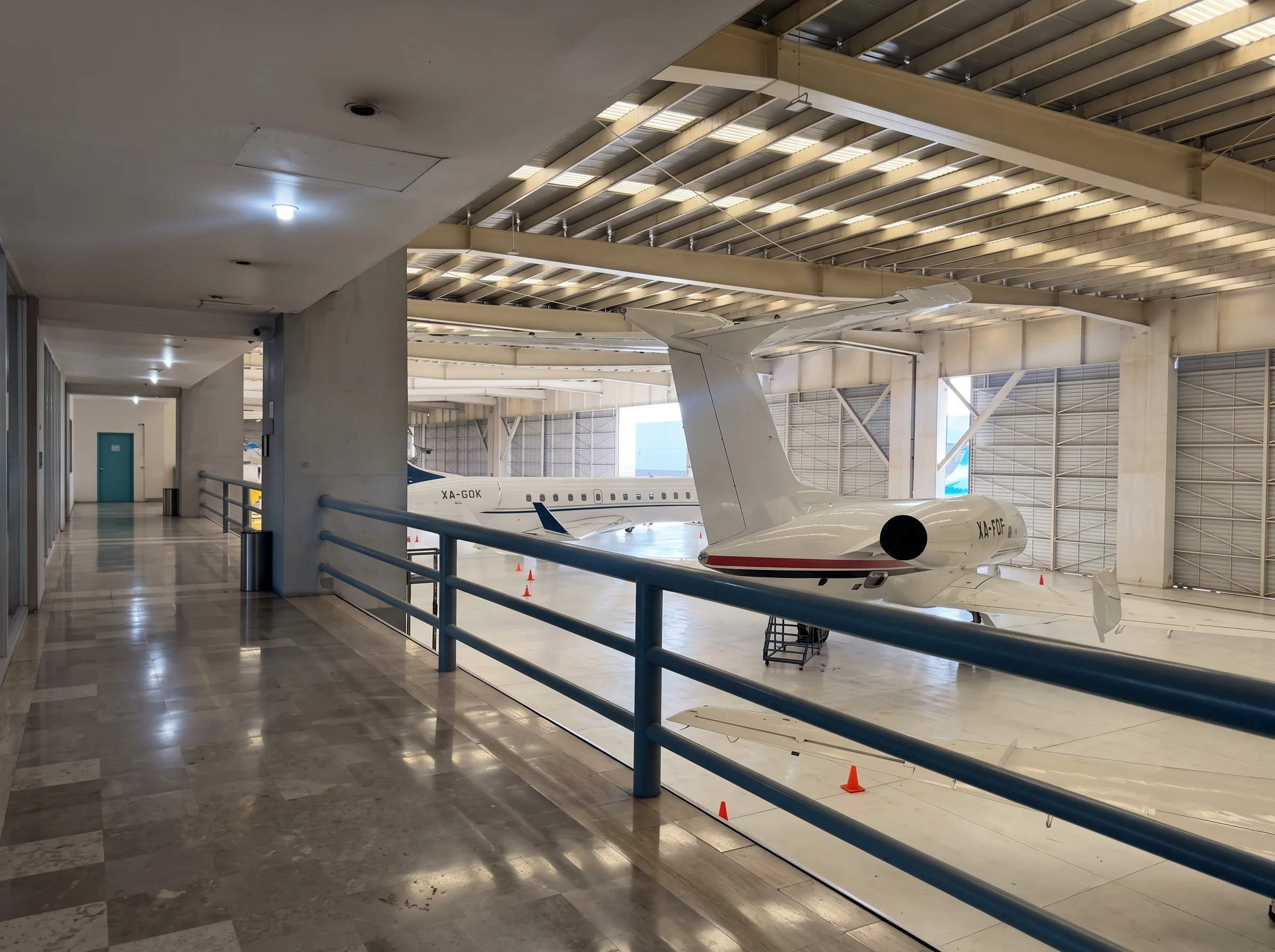 Vista al hangar desde las oficinas de Fly Select en Toluca